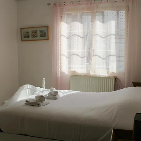 Apartment Les Vagues De Juno - Sur *